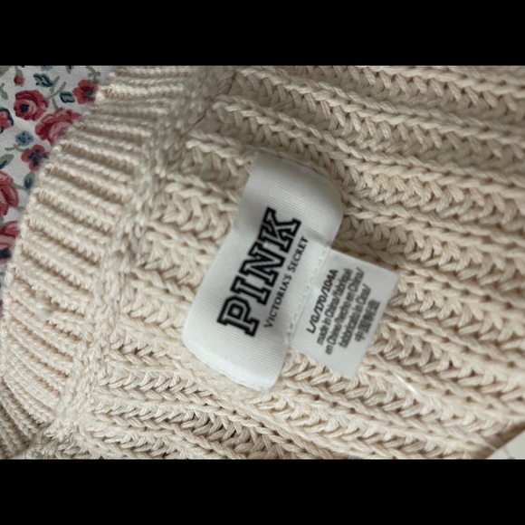 Victoria’s Secret Pink Sweater - Picture 3 of 4